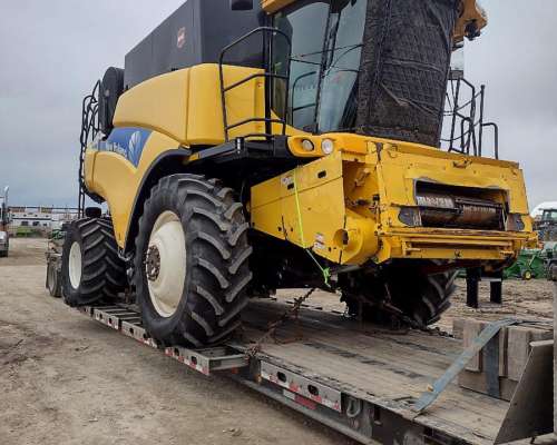 Cosechadora New Holland CR9080 – año 2011 Importada