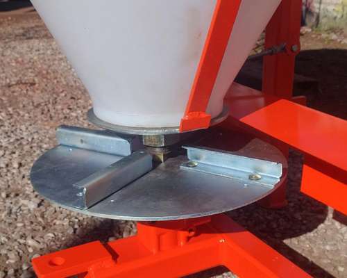 Fertilizadora 3 Puntos al Voleo.