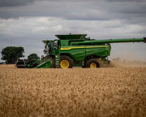 Cosechadora John Deere S7 - Preventa Exclusiva Expoagro