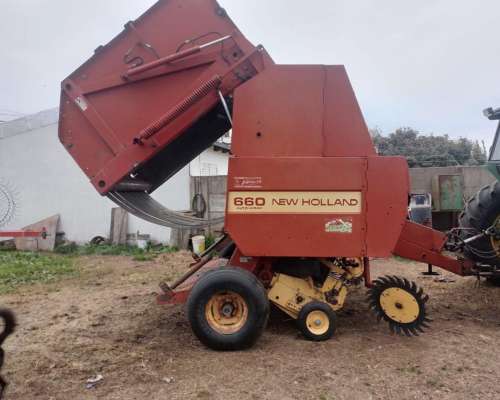Rotoenfardadora New Holland 660