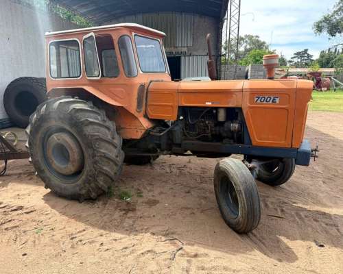 Tractor Fiat 700 e