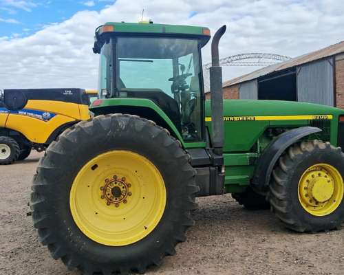 Tractor John Deere 8200