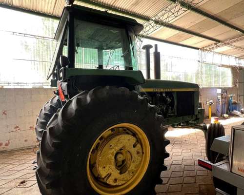 Tractor John Deere 4930 - 160 HP