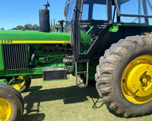 Tractor John Deere 3420 110 HP Impecable