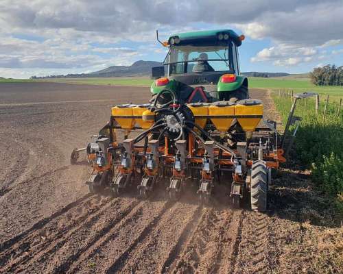 Sembradora Neumatica de 3 Puntos para Remolacha Forrajera