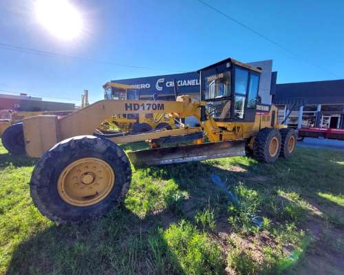 Motoniveladora Michigan HD 170 M - Año: 2017 - 4.500 Horas