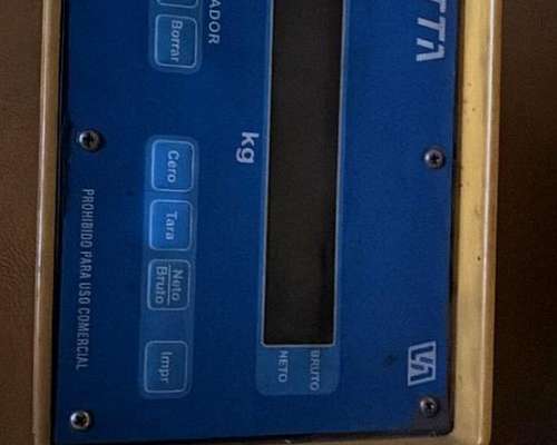 Tolva Autodescargable Impagro de 9 TN. Balanza Vesta.