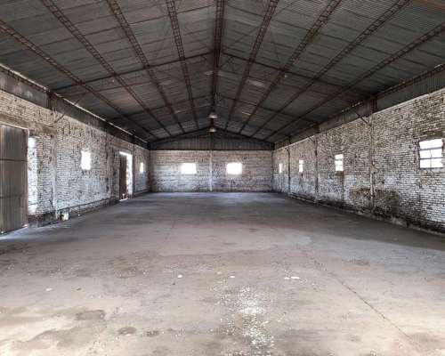 Inmueble Espectacular en Acceso a Huergo , Casa a Reciclar