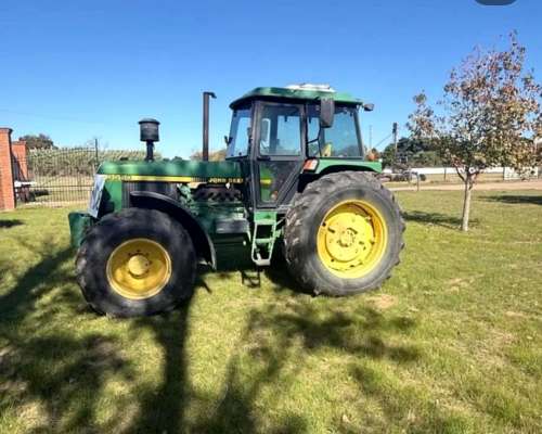 Tractor JD 3550 -125hp 4X4 - Doble Embrague -AC Climatizador