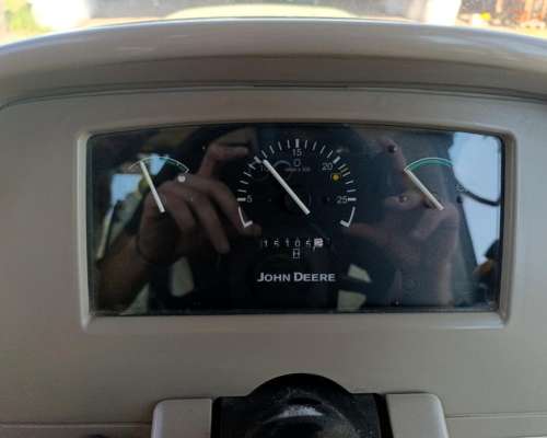 John Deere 7515 DD. año 2005. M 15000hs. 140hp. Piloto.