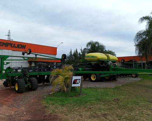 Plantadora DB 60 Importada