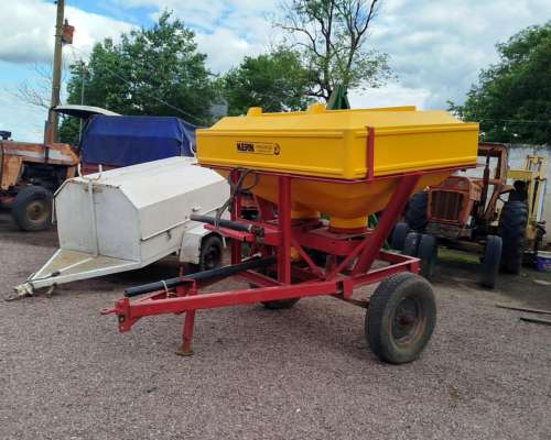 Fertilizadora de Arrastre Kern 2 Platos - 1500 Kilos -