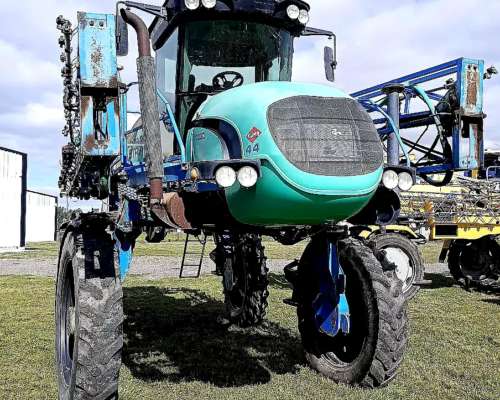 Pulverizadora Autopropulsada Montana Parruda Stronger 3030