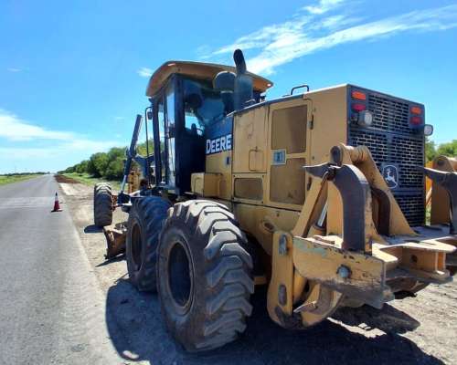 Motoniveladora John Deere 770d
