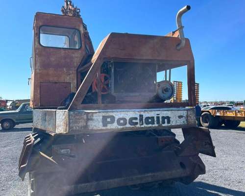 Retroexcavadora Poclain año 1983.