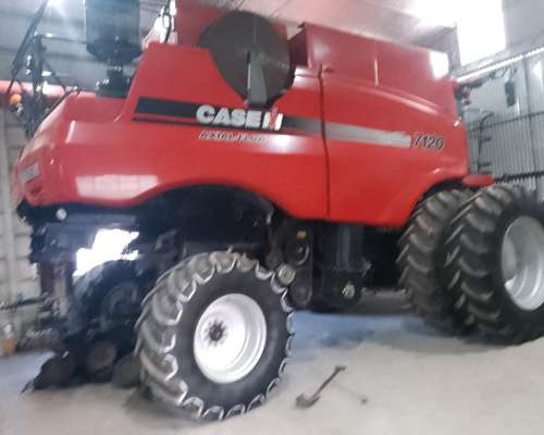 Case 7120, con Draper de 40