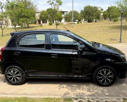 Toyota Etios 1.5 5ptas XLS 4automatico 2020naft $20.499.000