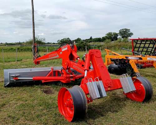 Niveladora de Arrastre D.n.a. 3.6 Distrimaq