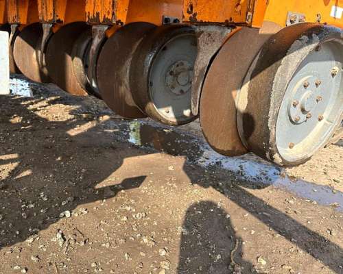 Sembradora Agrometal TX Mega 16/52 Mod.15, Fert.lateral