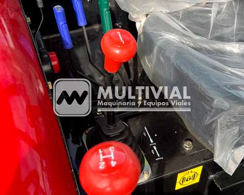 Tractor YTO 4X4 55hp Anticipo + Cheques