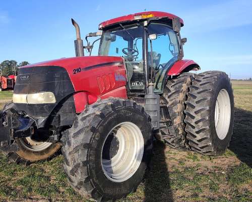 Tractor Case Puma 210 con Tres Puntos