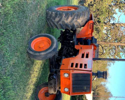 Tractor Zanello UP 100 con Doble Embrague