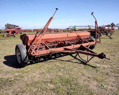 Sembradora de Grano Fino Gherardi de 25 Líneas a 17.5