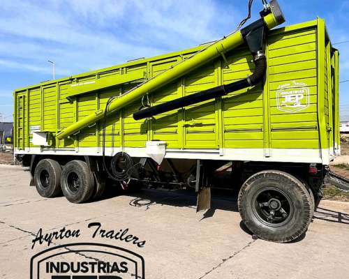 Tolva Semillera y Fertilizante C/ Tubo Usada Ayrton Trailers