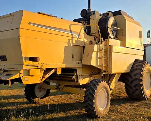 Cosechadora New Holland TC 59 2006 -