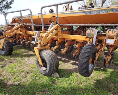 Sembradora Agrometal TX Mega de 13 a 52 cm Grano Grueso