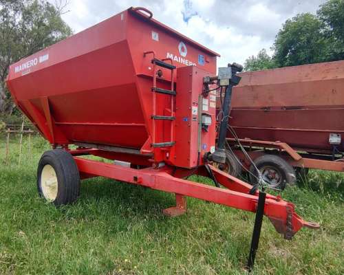 Mixer Mainero 2910 de 8,5m3 Listo para Trabajar