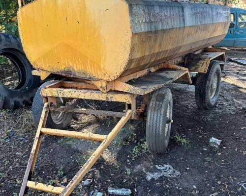 Acoplado Cisterna Mauro 3000 Litros 2 Disponibles en Tucumán