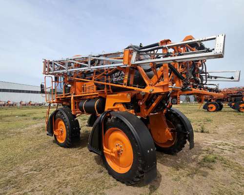 Pulverizador Jacto Uniport 2500 - 2500 Litros / 24 Mts