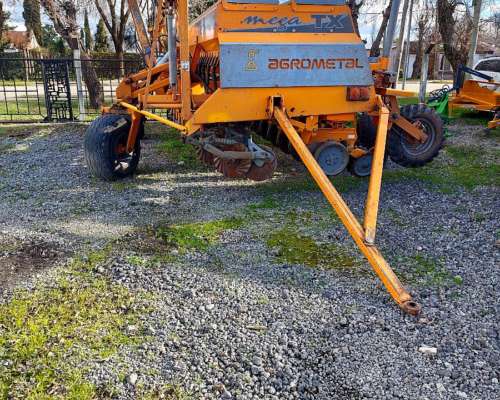 Sembrando Agrometal TX Mega 13 Surcos a 52cm Mecanica