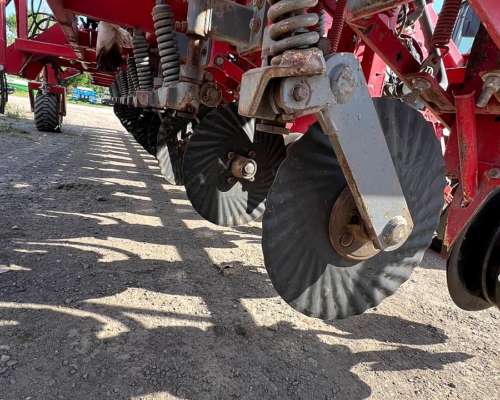 Apache 27000 Precision Planting 16 a 52