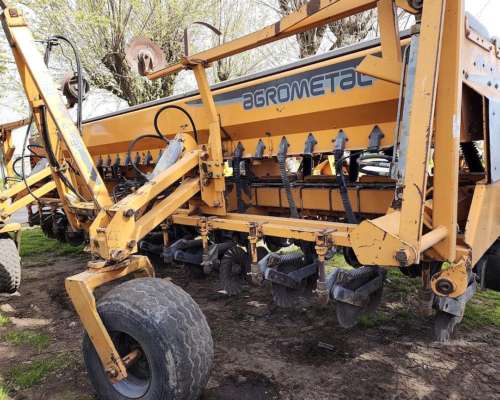 Sembradora Agrometal TX Mega de 13 a 52 cm Grano Grueso