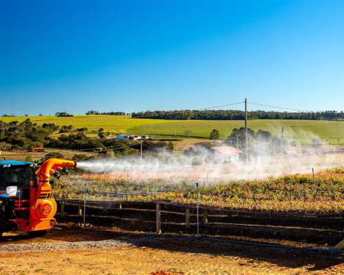 Pulverizador Jacto Tipo Cañon AJ600