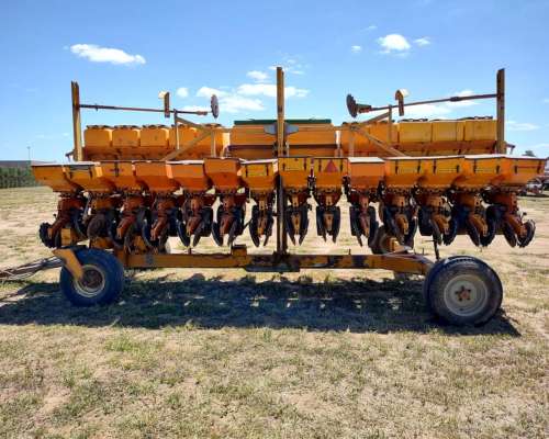 Sembradora Agrometal TX de 14 a 42 Autotráiler