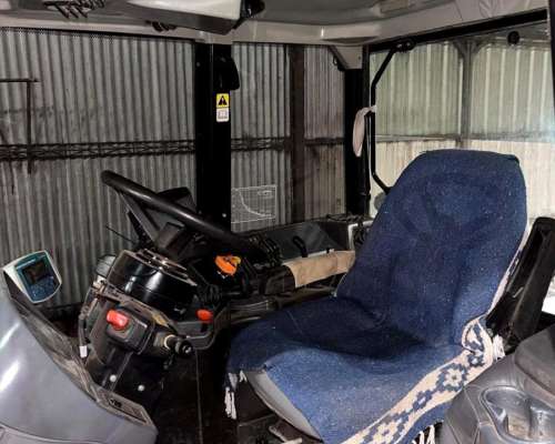 Tractor New Holland TM 180 Sps, Motor Genesis, Piloto Elec.