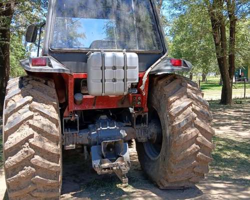 Agricola Tractor Massey Ferguson 630i