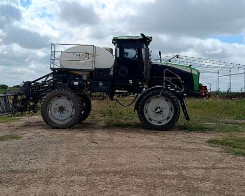 Pulverizadora Metalfor 7040 2015 - 32 MT - Piloto Plantium