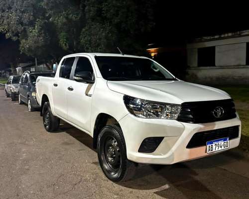 Toyota Hilux DX 4X4 Excelente