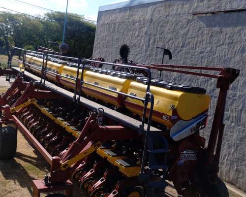 Sembradora Super Walter 24 a 42 cm Mecanica año 2015