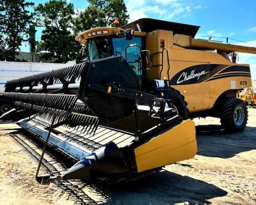 Cosechadora Challenger C670 - Draper 30 Pies