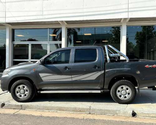 Hilux D/C 2.5 TDI DX Pack 4X4 año 2015 Impecable Orio Hnos