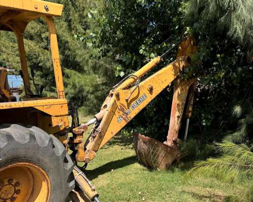 Retroexcavadora John Deere 310 B
