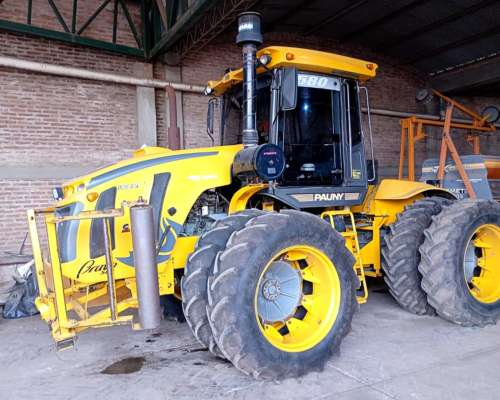 Tractor Pauny Bravo 580 año 2017 260 HP muy Bueno