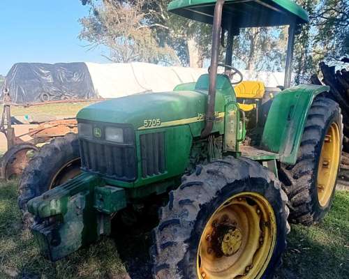 Tractor John Deere 5705 - 2007