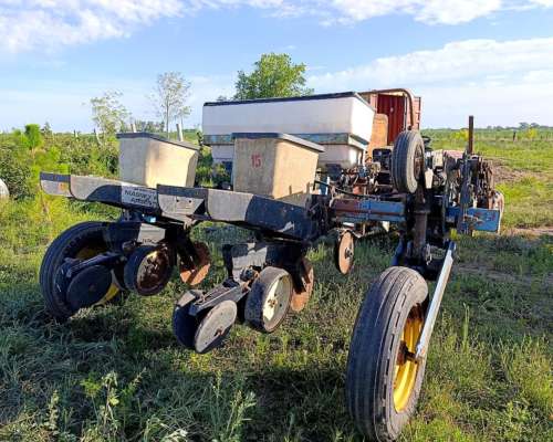 Sembradora Machera Kinze 2 Surcos