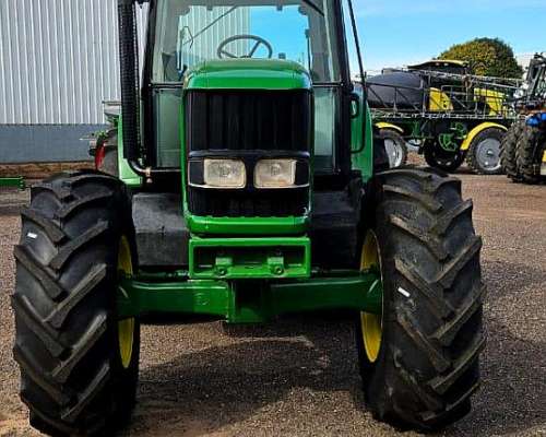 Tractor John Deere 7515 año 2010